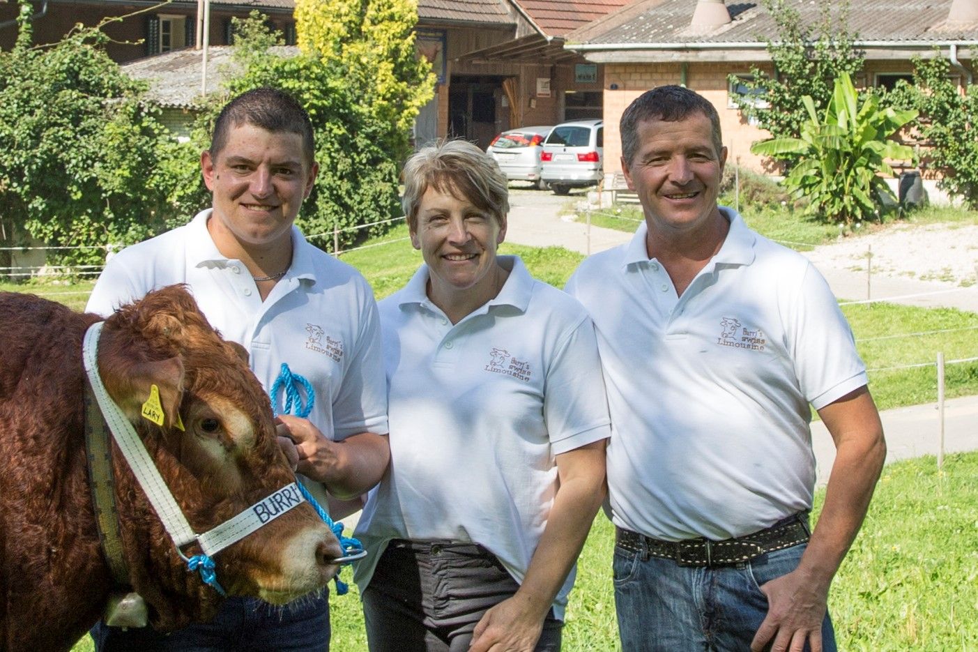 Elia, Anita e Franz Burri gestiscono insieme l'azienda agricola (da sinistra a destra). (Foto: messo a disposizione)